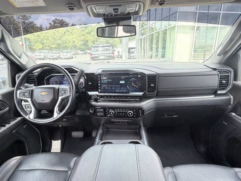 Used 2024 Chevrolet Silverado 2500 LTZ w/ LTZ Plus Package AWD/4WD image 11