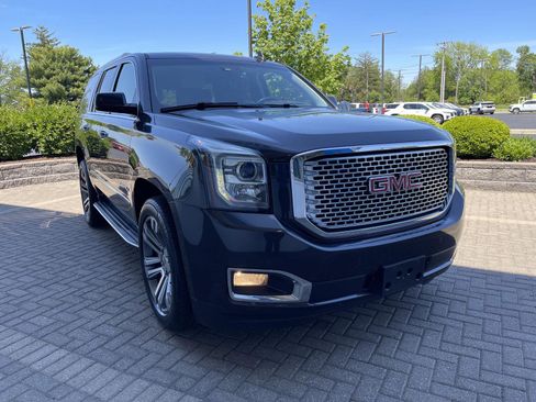 Used 2017 GMC Yukon Denali w/ Open Road Package AWD/4WD image 7