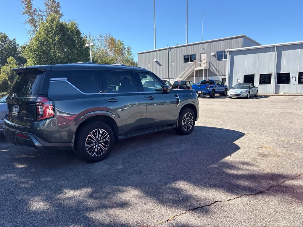 Certified 2025 Nissan Armada Platinum w/ Convenience Package RWD image 2