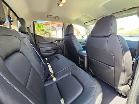 Used 2019 Chevrolet Colorado Z71 w/ Z71 Midnight Edition AWD/4WD image 15