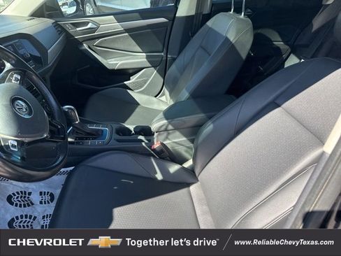 Used 2019 Volkswagen Jetta SE image 9