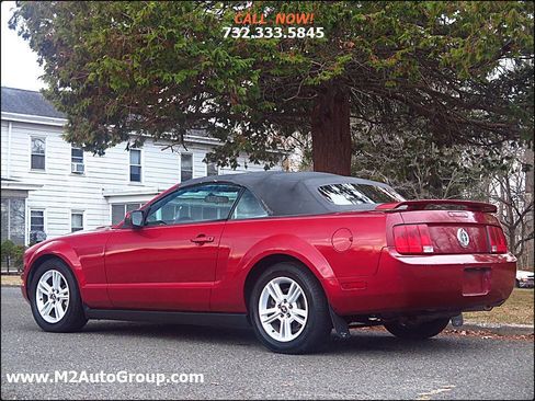 Used 2006 Ford Mustang Premium image 3