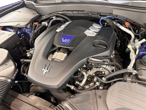 Used 2024 Maserati Levante Modena Ultima image 36