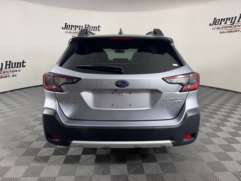 Used 2023 Subaru Outback Limited XT AWD/4WD image 8