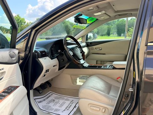 Used 2011 Lexus RX 350 2WD w/ Premium Pkg image 10
