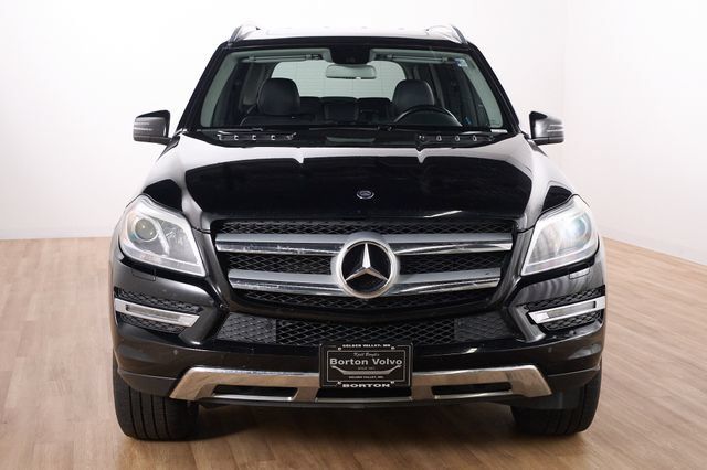 Used 2015 Mercedes-Benz GL 450 4MATIC image 2
