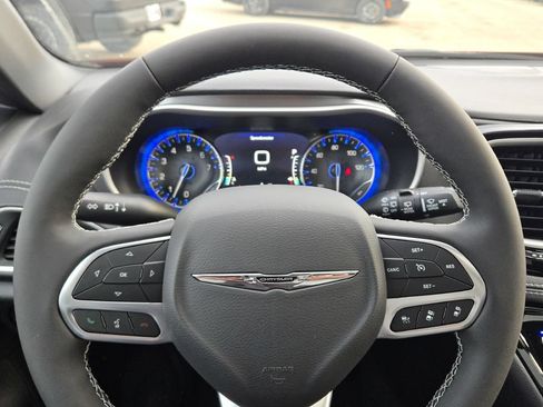 New 2026 Chrysler Pacifica Select AWD/4WD image 34