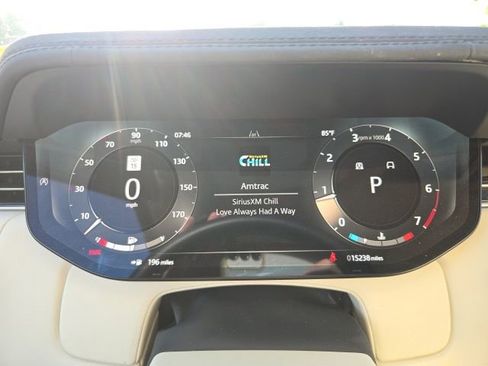 Used 2024 Land Rover Range Rover SE AWD/4WD image 16
