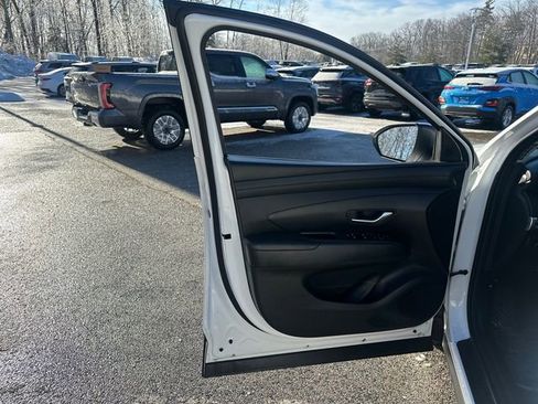Used 2025 Hyundai Tucson Blue image 23