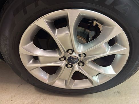 Used 2014 Ford Escape Titanium FWD image 32