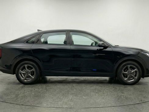 Used 2025 Kia K4 LXS image 11