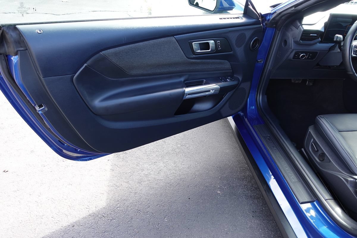Used 2024 Ford Mustang Coupe RWD image 14