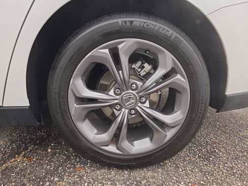 Used 2024 Honda Accord EX image 34