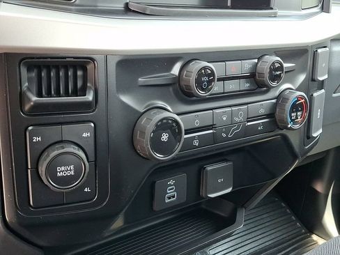 New 2026 Ford F250 XL w/ XL Chrome Package AWD/4WD image 8