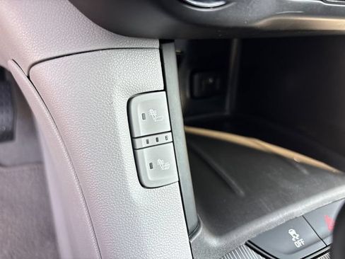 Used 2017 GMC Acadia SLT FWD image 27