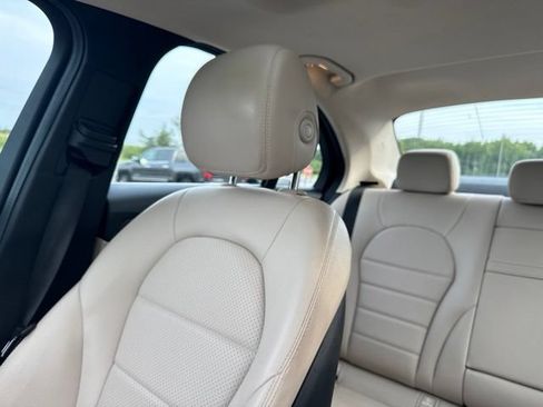 Used 2021 Mercedes-Benz C 300 4MATIC Sedan image 32