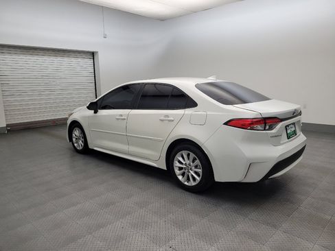 Used 2020 Toyota Corolla LE w/ LE Premium Package FWD image 3