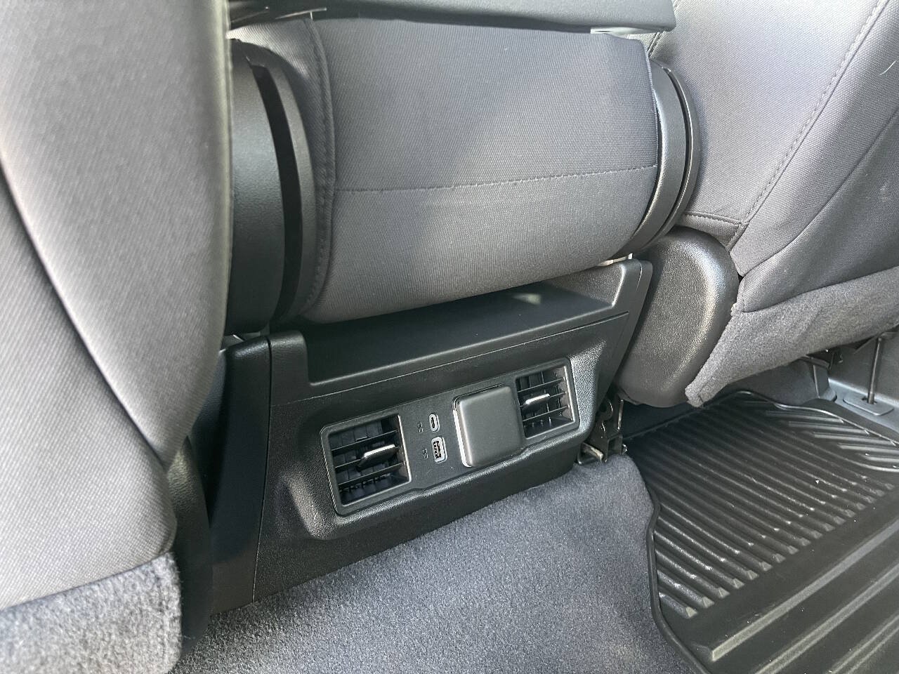 Used 2024 Chevrolet Silverado 2500 LT w/ Convenience Package AWD/4WD image 9