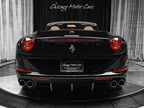 Used 2016 Ferrari California T RWD image 4