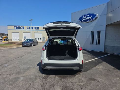 Certified 2024 Ford Edge SEL w/ Convenience Package AWD/4WD image 11