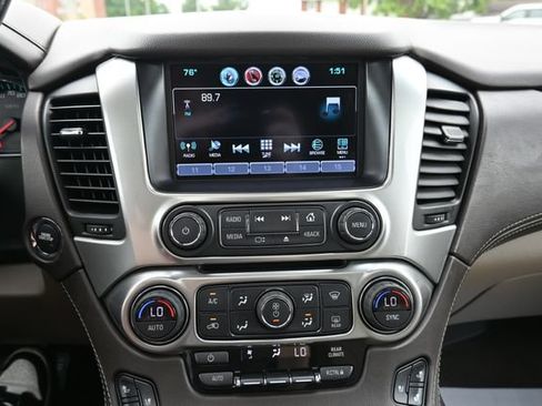 Used 2018 Chevrolet Tahoe Premier AWD/4WD image 35