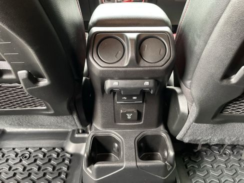 Used 2020 Jeep Wrangler Unlimited Rubicon AWD/4WD image 29