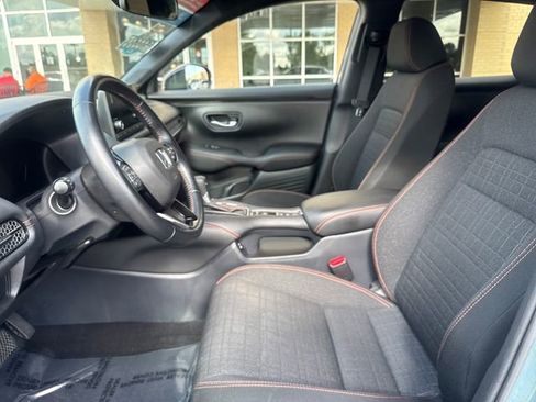 Certified 2025 Honda HR-V Sport image 8