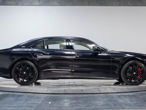 Used 2021 Bentley Flying Spur W12 AWD/4WD image 42