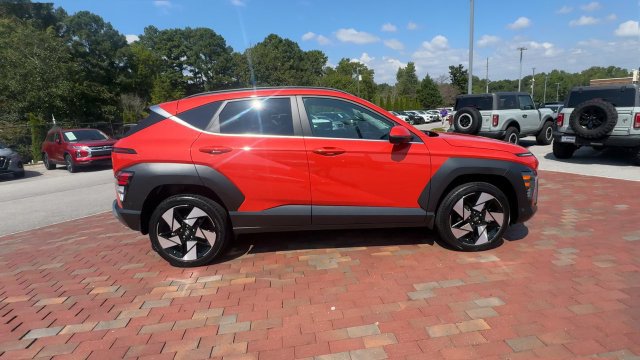 Used 2024 Hyundai Kona Limited AWD/4WD image 3