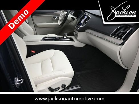 Certified 2024 Volvo XC90 T8 Plus w/ Protection Package Premier image 30
