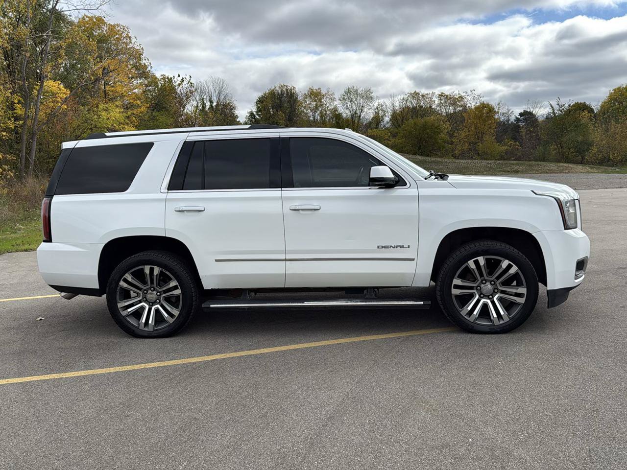 Used 2019 GMC Yukon Denali w/ Denali Ultimate Package AWD/4WD image 4