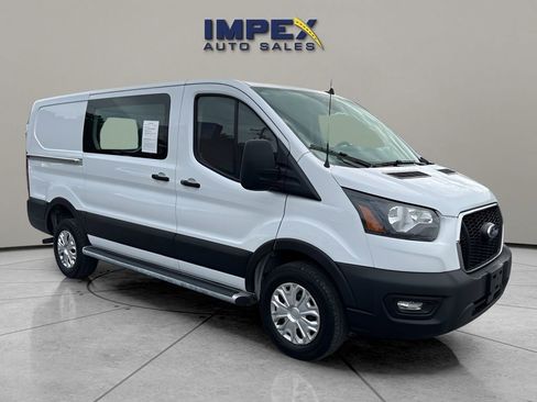 Used 2023 Ford Transit 250 Low Roof w/ Exterior Upgrade Package image 7
