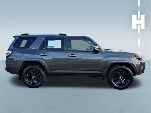 Used 2019 Toyota 4Runner SR5 RWD image 3