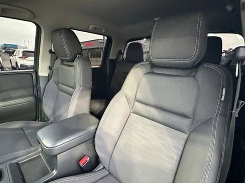 Certified 2022 Nissan Frontier SV w/ Technology Package AWD/4WD image 23