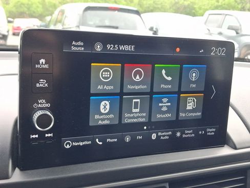 Used 2023 Honda Pilot Touring image 16