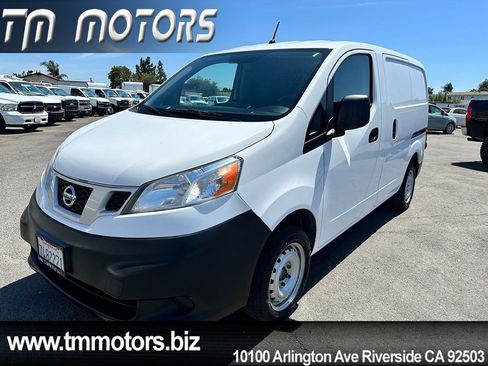 Used 2015 Nissan NV200 S w/ Cruise Control Package FWD image 1