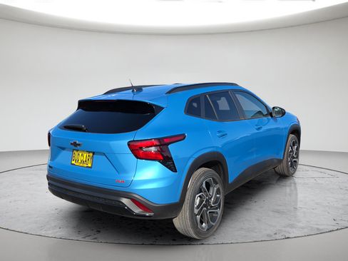 New 2026 Chevrolet Trax RS FWD image 6