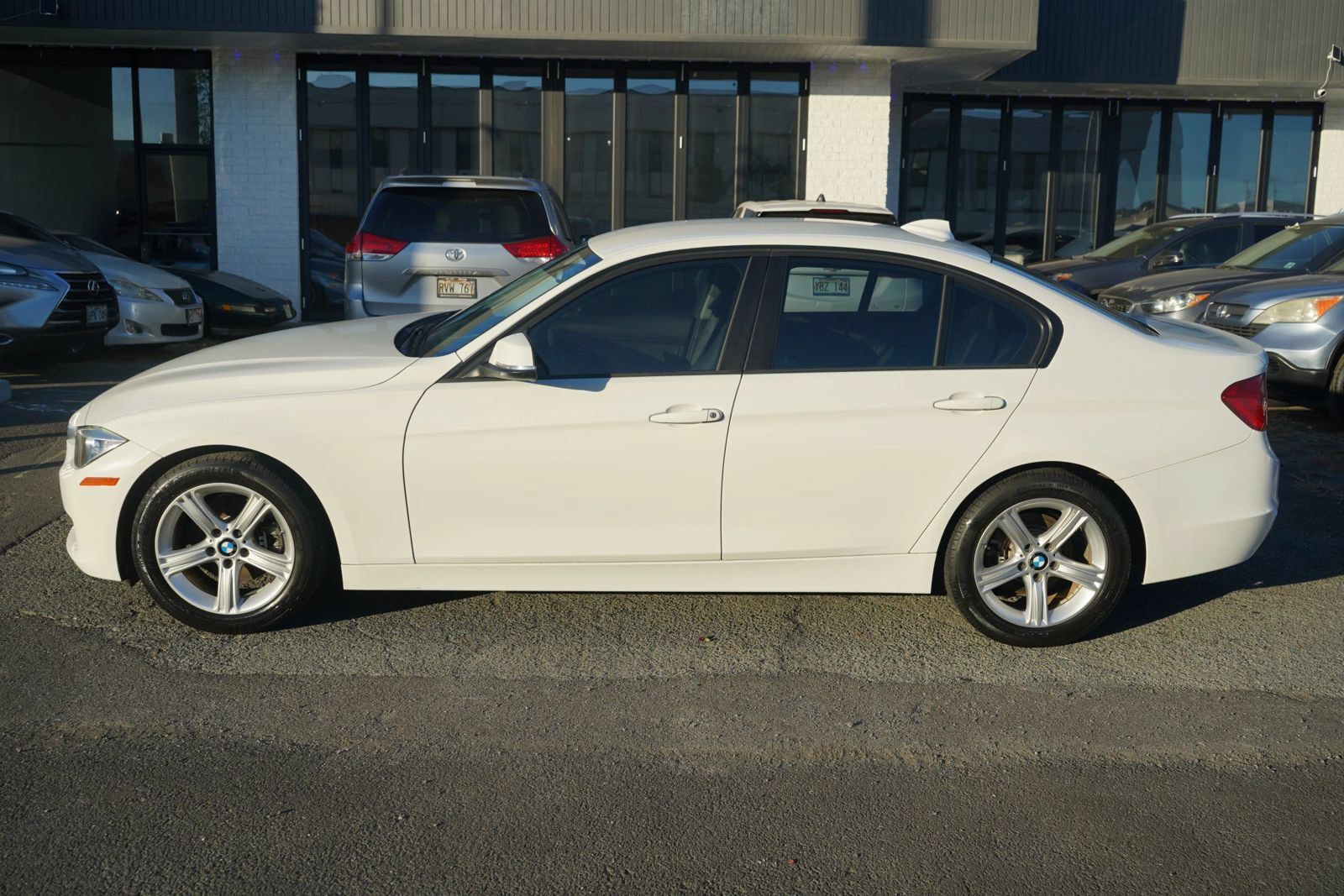 Used 2014 BMW 328i Sedan RWD image 2