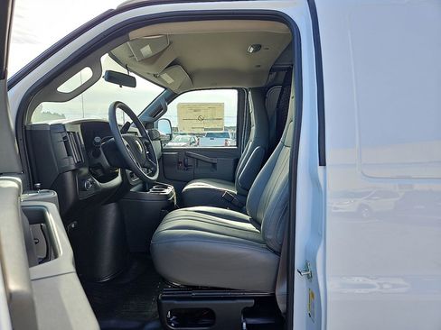 New 2025 Chevrolet Express 2500 w/ Driver Convenience Package image 8