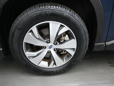 Used 2025 Subaru Ascent Premium AWD/4WD image 11