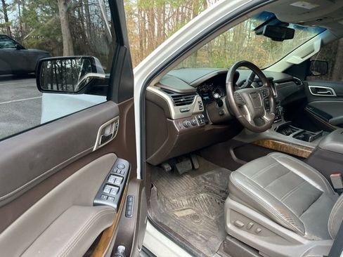 Used 2019 GMC Yukon Denali w/ Open Road Package image 4