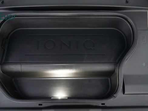 Used 2024 Hyundai Ioniq 6 Limited RWD image 28