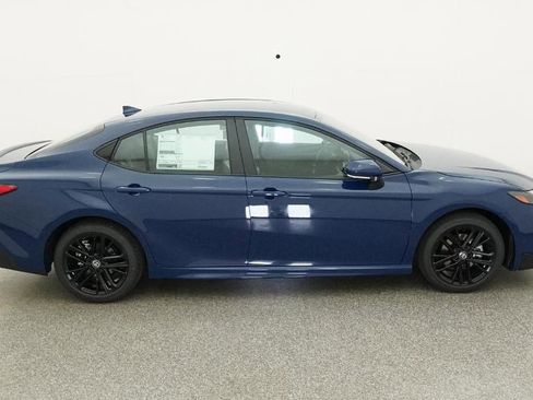 New 2026 Toyota Camry SE image 25