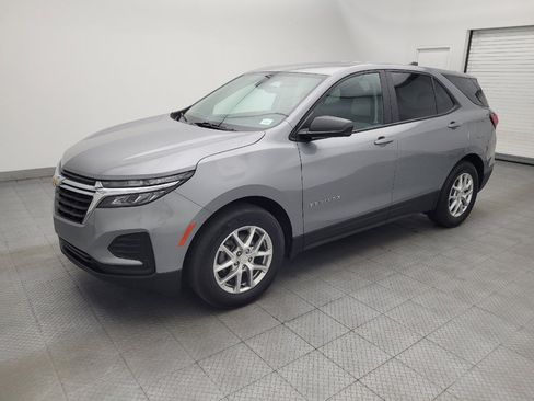 Used 2023 Chevrolet Equinox LS w/ LPO, Cargo Package FWD image 2