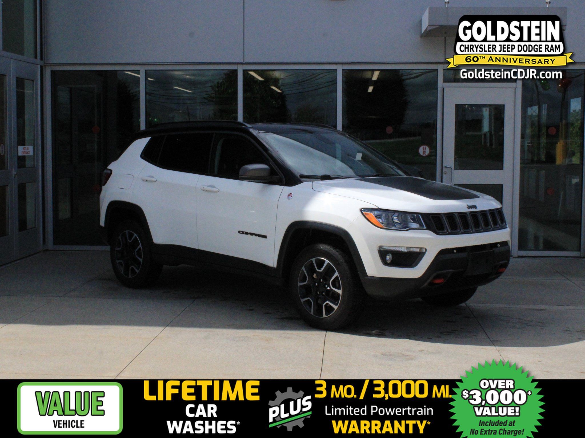 Used 2018 Jeep Compass Trailhawk w/ Cold Weather Group AWD/4WD image 1