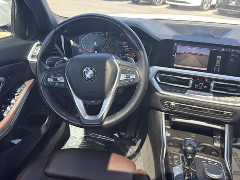 Used 2019 BMW 330i xDrive Sedan w/ Premium Package AWD/4WD image 25