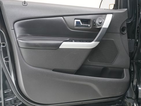 Used 2013 Ford Edge Limited w/ Driver Entry Pkg image 13