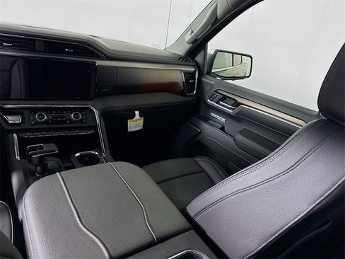 New 2026 GMC Sierra 1500 Denali w/ Denali Reserve Package image 19