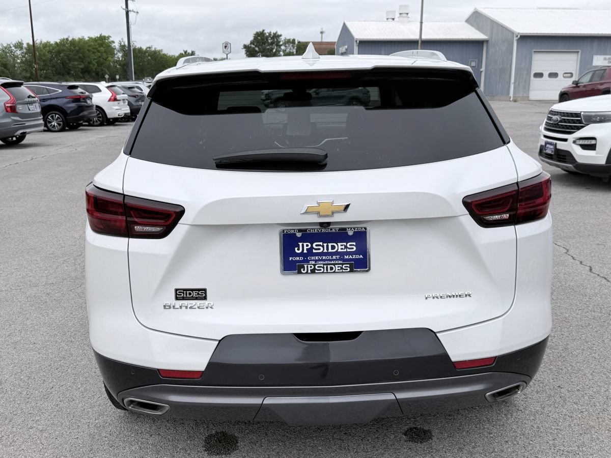 Used 2023 Chevrolet Blazer Premier w/ LPO, Cargo Package FWD image 6