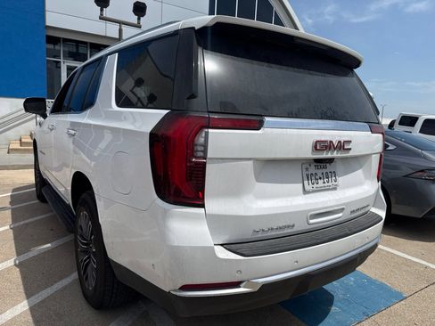 Used 2026 GMC Yukon Elevation w/ Elevation Premium Package AWD/4WD image 10